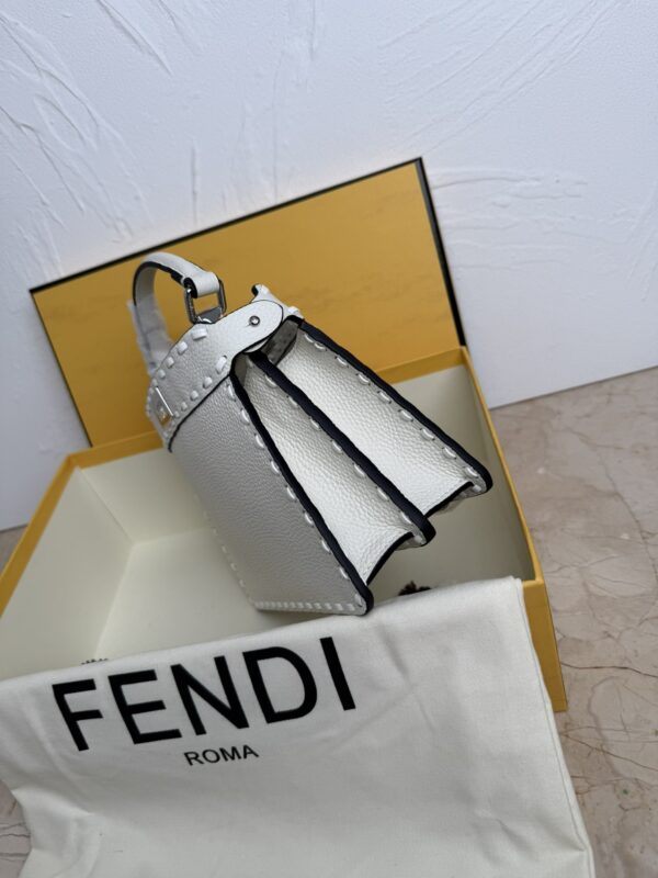 sy_no_6905F9A7AA9A3A085D97429BD913161B_2 White Small Peekaboo ISeeU Textured Calfskin Handbag