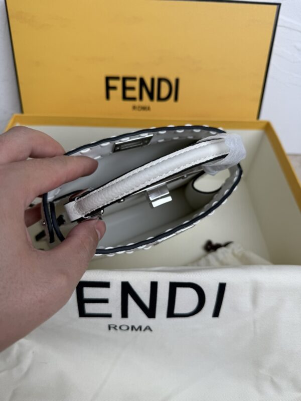 sy_no_6905F9A7AA9A3A085D97429BD913161B_6 White Small Peekaboo ISeeU Textured Calfskin Handbag