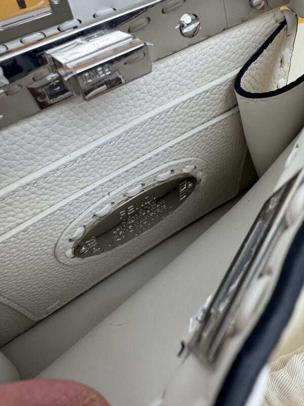 sy_no_6905F9A7AA9A3A085D97429BD913161B_7 White Small Peekaboo ISeeU Textured Calfskin Handbag