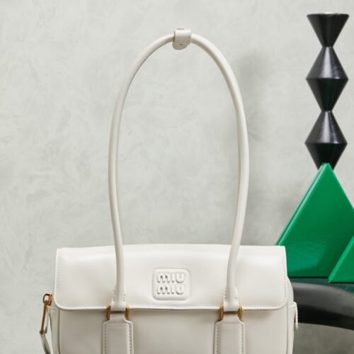 sy_no_6939EF5C8C04891D52D13A499B7FB0F4_0 Arcadia-Inspired Slim Bowling Shoulder Bag