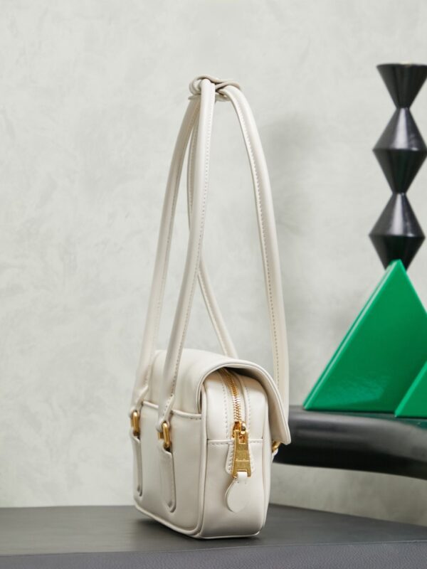sy_no_6939EF5C8C04891D52D13A499B7FB0F4_2 Arcadia-Inspired Slim Bowling Shoulder Bag