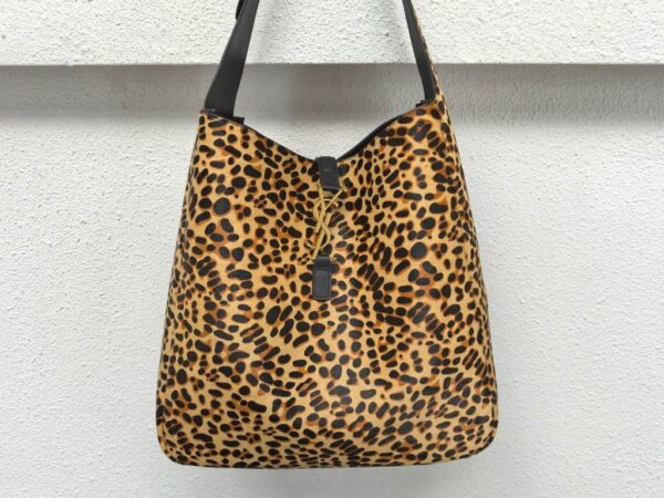 sy_no_694D0FB2647560F17750E7A8DBBA1927_8 YSL Le 5 À 7 Large Hobo Bag – Leopard Print