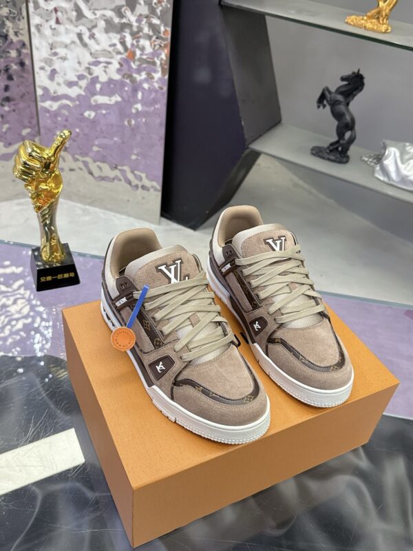 sy_no_699F709D63DC3FC4EDEFB862304748D8_0 Louis Vuitton LV Trainer Maxi Grey Khaki & Oatmeal Brown Monogram Sneakers