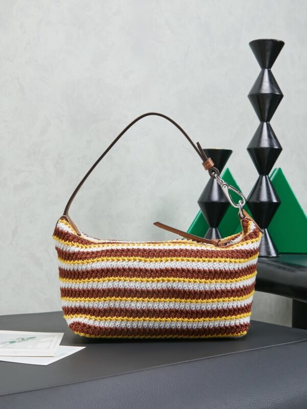 sy_no_69D4EB18F4747DD807B98245EA9EF634_1 Miu Miu Women's Mini Crochet Shoulder/Handbag