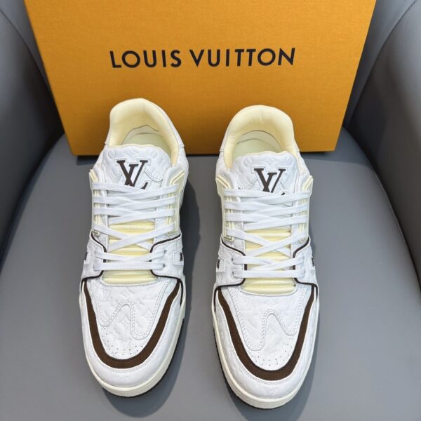 sy_no_69E0B7A5329A61E55AFBAFCD8554FDDE_0 Louis Vuitton LV Trainer White & Chocolate Brown Monogram Embossed Leather Sneakers