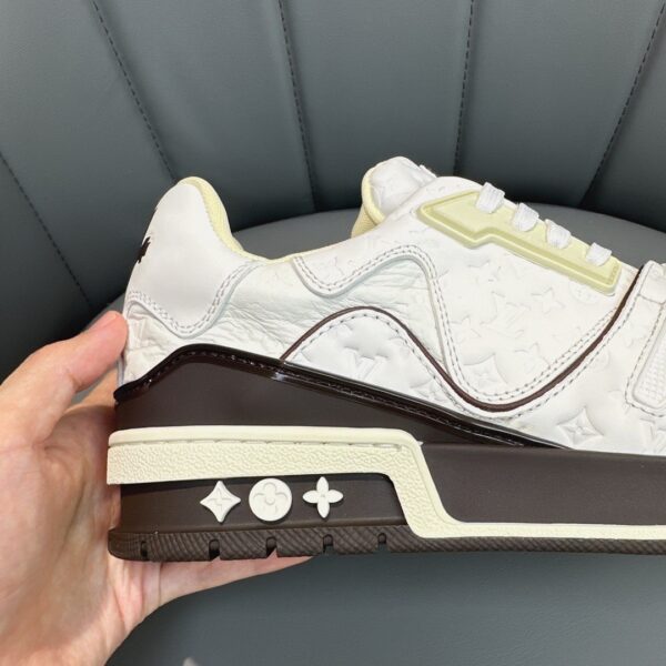 sy_no_69E0B7A5329A61E55AFBAFCD8554FDDE_6 Louis Vuitton LV Trainer White & Chocolate Brown Monogram Embossed Leather Sneakers