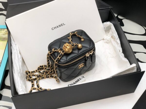 sy_no_6A705CC48D2E6260588D969CC95EC3CA_1 Chanel Spring/Summer Mini Vanity Case with Gold Ball (Chain Shoulder/Crossbody Bag)