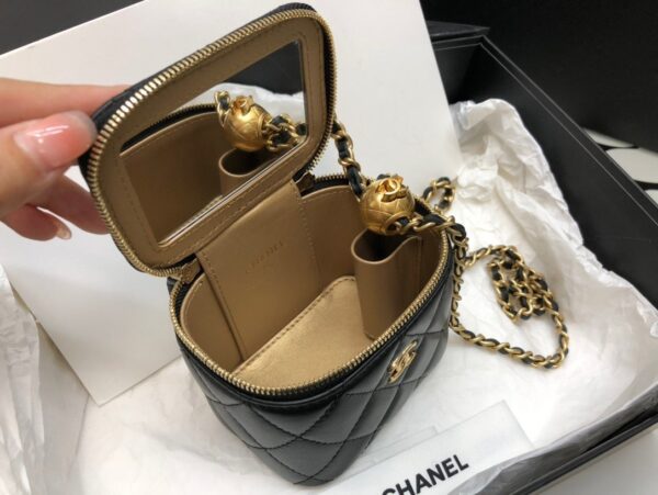 sy_no_6A705CC48D2E6260588D969CC95EC3CA_7 Chanel Spring/Summer Mini Vanity Case with Gold Ball (Chain Shoulder/Crossbody Bag)