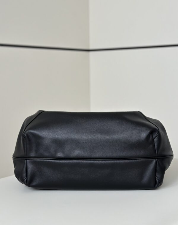 sy_no_6A8BCE56A3E87A918831A1928EFE3641_3 Fendi Hobo Shoulder Tote Bag – Black Soft Leather