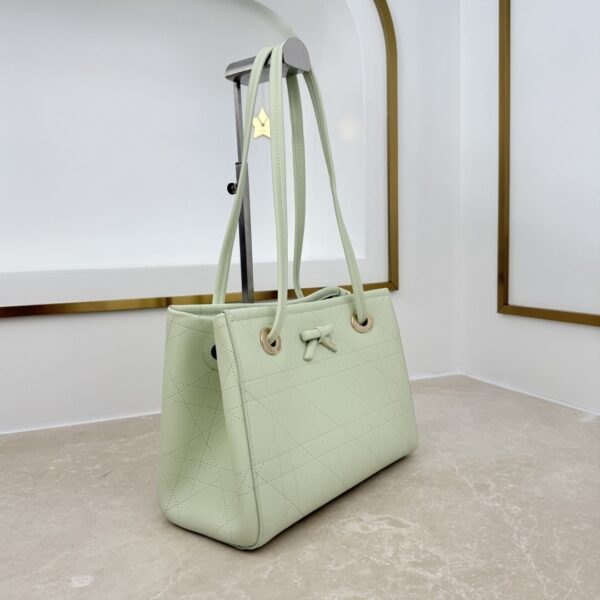 sy_no_6C00794AB5A50CF76BC81B13C25BA986_1 Dior Bow Tote Bag – Light Green Italian Leather