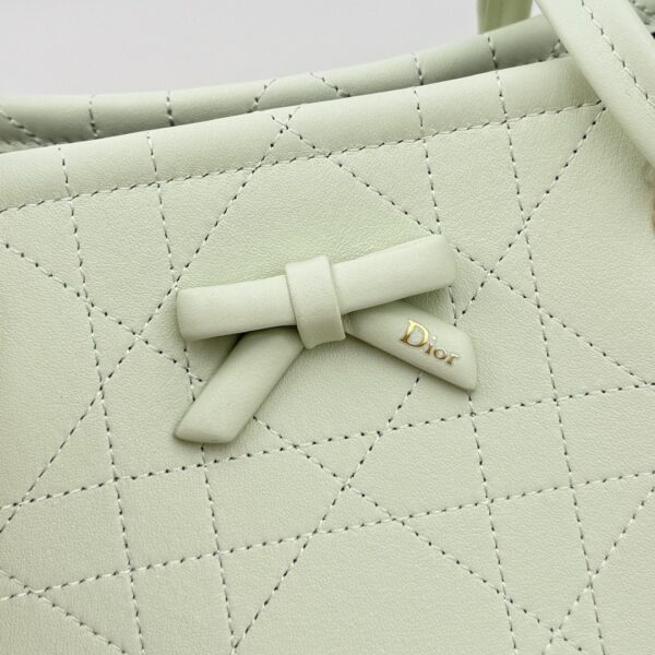 sy_no_6C00794AB5A50CF76BC81B13C25BA986_3 Dior Bow Tote Bag – Light Green Italian Leather