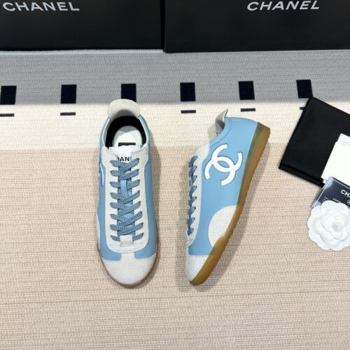 sy_no_6C200235EE2BDFFBEE4E8F0AD825E266_0 Chanel Low-Top Sneakers in Sky Blue Leather