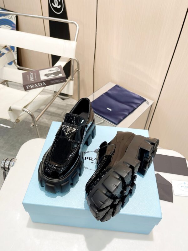 sy_no_6CAB20898FF035508C9CC424AA68D5FA_4 Black Patent Leather Chunky Platform Loafers