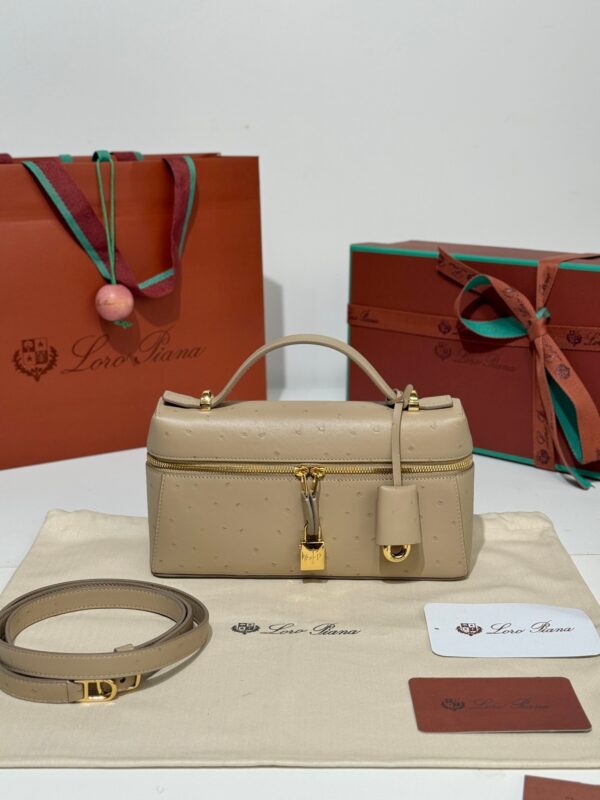 sy_no_6CFC38CB8D5FB5508F177D5BFB2FC58C_0 Loro Piana Extra Bag 23 – Saddle Leather Handbag
