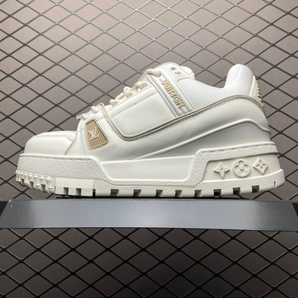 sy_no_6D4327EF5340A9EA95657AEE5FA6CC1B_0 Louis Vuitton Trainer Maxi Low-Top Casual Sneakers