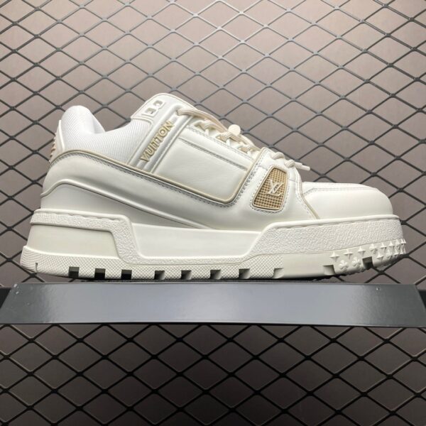 sy_no_6D4327EF5340A9EA95657AEE5FA6CC1B_2 Louis Vuitton Trainer Maxi Low-Top Casual Sneakers