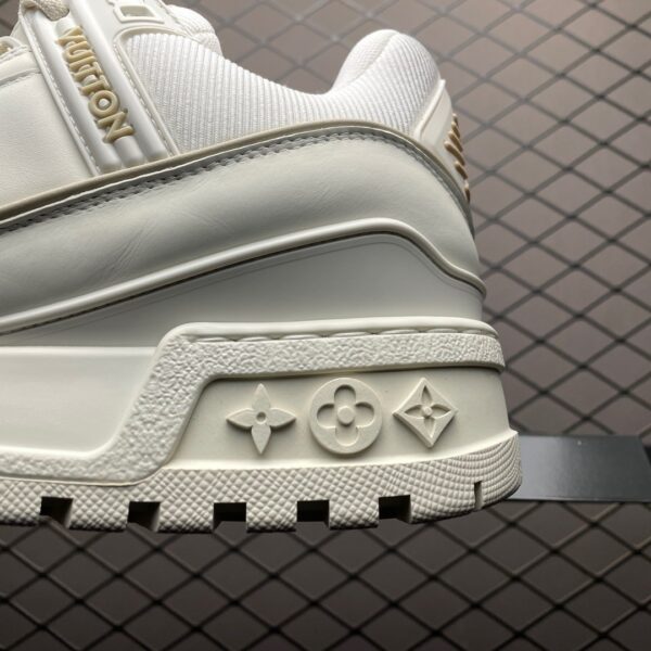 sy_no_6D4327EF5340A9EA95657AEE5FA6CC1B_3 Louis Vuitton Trainer Maxi Low-Top Casual Sneakers
