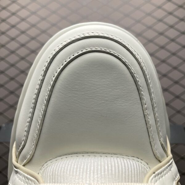 sy_no_6D4327EF5340A9EA95657AEE5FA6CC1B_6 Louis Vuitton Trainer Maxi Low-Top Casual Sneakers