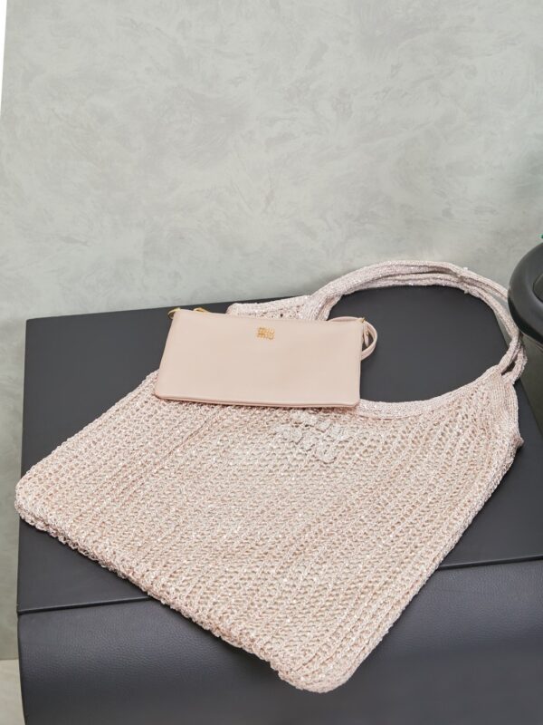 sy_no_6DAADCCC539E1C93C4040025295C6998_2 Miu Miu Ivy Sequin Mesh Tote Bag (Pink)