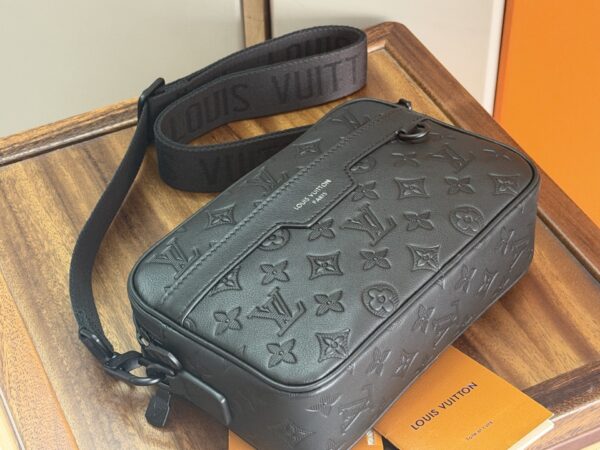 sy_no_6DBCE57134DB40F1A7CA316FA8792B97_3 LV Alpha Messenger Bag – Monogram Shadow Leather