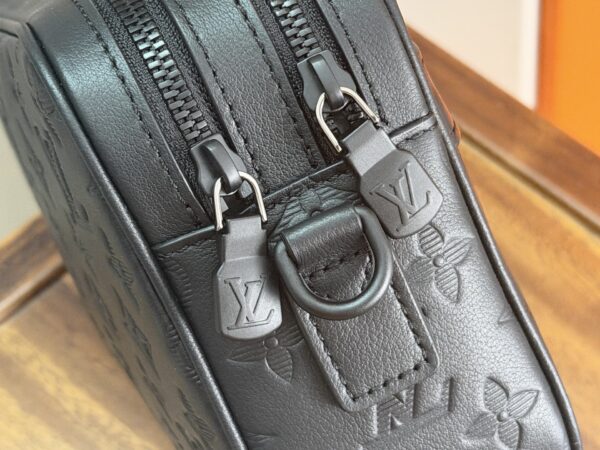 sy_no_6DBCE57134DB40F1A7CA316FA8792B97_5 LV Alpha Messenger Bag – Monogram Shadow Leather
