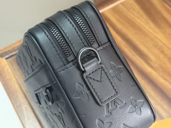 sy_no_6DBCE57134DB40F1A7CA316FA8792B97_6 LV Alpha Messenger Bag – Monogram Shadow Leather