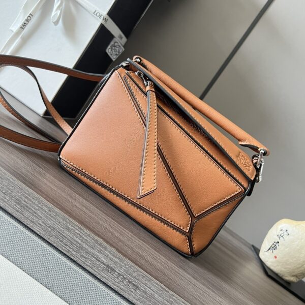sy_no_6DCF533E391A7824DFAC0BCC4BF142CB_0 Loewe Mini Puzzle Bag – Classic Calfskin Leather