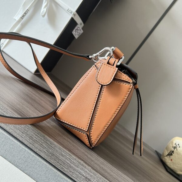 sy_no_6DCF533E391A7824DFAC0BCC4BF142CB_1 Loewe Mini Puzzle Bag – Classic Calfskin Leather