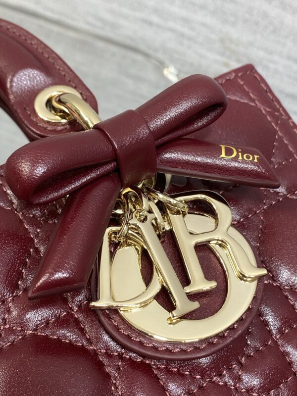 sy_no_6E04D3B1B07242B8320FE279A4FB1020_2 D-Joy Mini Quilted Bag – Burgundy Italian Leather