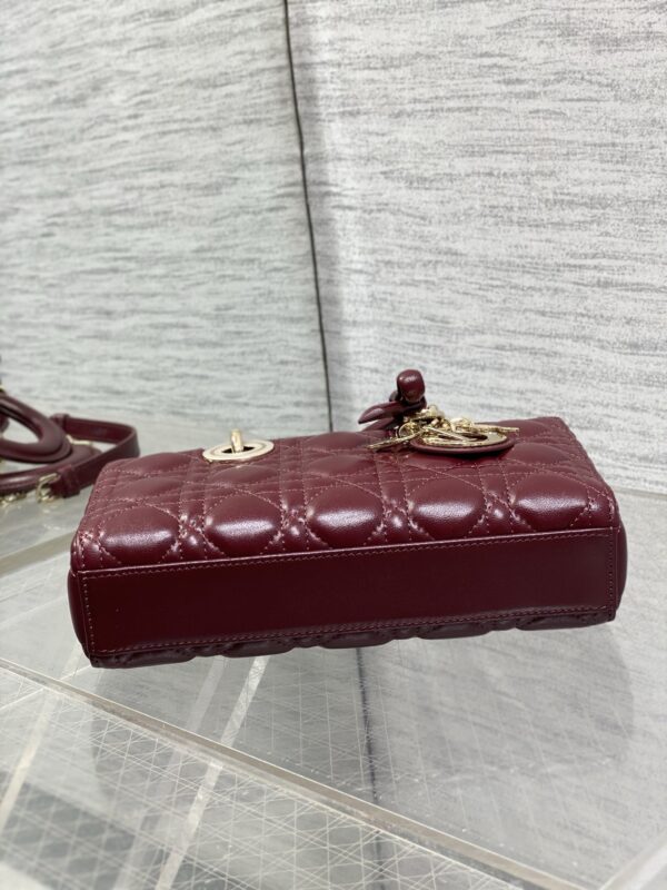 sy_no_6E04D3B1B07242B8320FE279A4FB1020_6 D-Joy Mini Quilted Bag – Burgundy Italian Leather