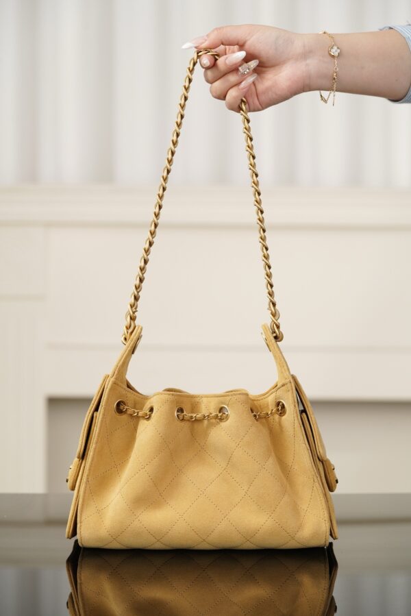 sy_no_6E489380BF23E6D6A2DF371E96ECDF47_1 Chanel 26C Collection Mini 25 Bag, Suede, Apricot