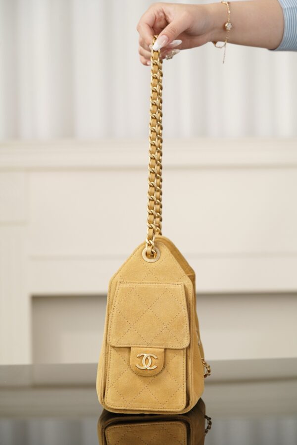 sy_no_6E489380BF23E6D6A2DF371E96ECDF47_6 Chanel 26C Collection Mini 25 Bag, Suede, Apricot