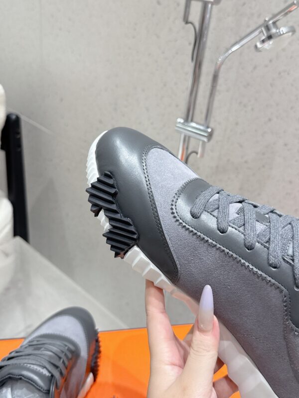 sy_no_6E8578B641F4F0B51183CB1098D2C453_5 Dark Grey & Charcoal Suede Lightweight Sneakers