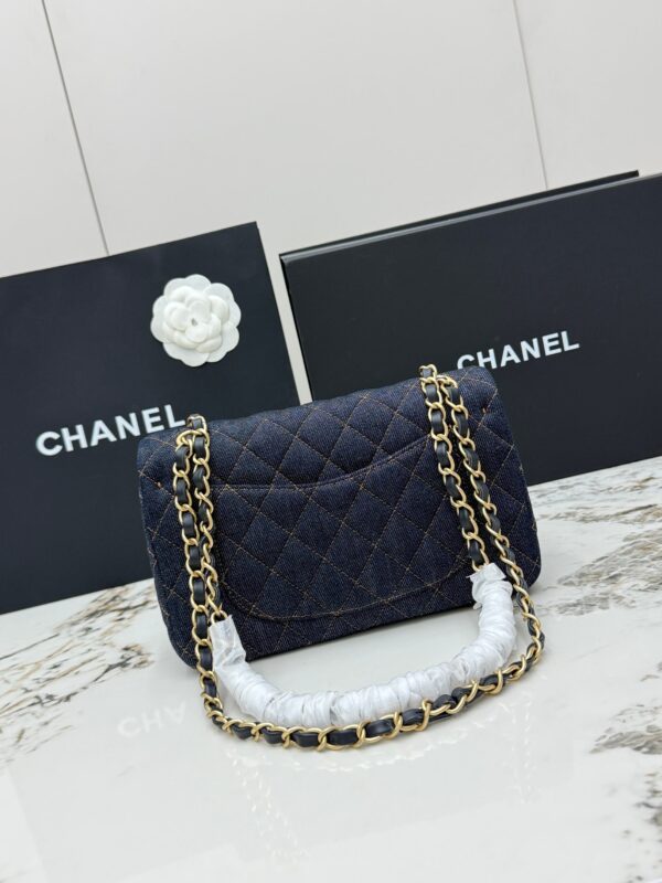 Chanel Classic Flap CF – Blue Quilted Denim with Gold Hardware (Medium 23 cm)