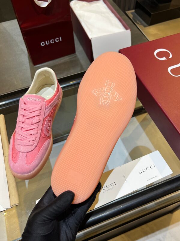 sy_no_6F90DB7023C02C0504E23F1BDB01D23B_5 Gucci B Sneaker Pink GG Canvas & Suede – Pink / Blush