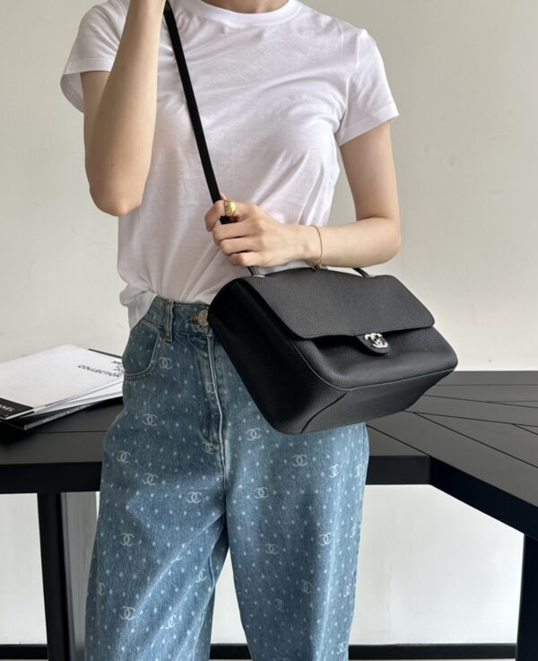 Chanel 26S Spring/Summer CF Series Large Flap Bag – Top-Grain Cowhide Women's Bag (Underarm/Shoulder/Crossbody) with Lock Closure and Flap