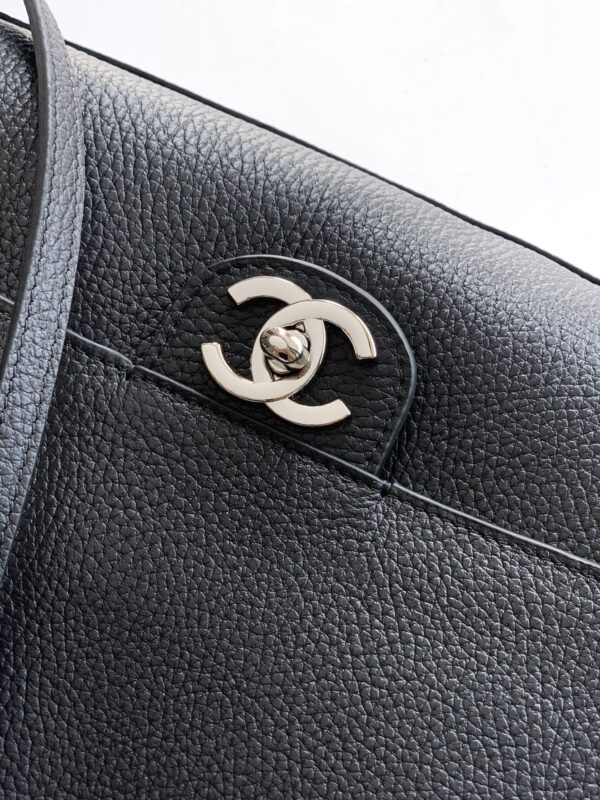 Chanel 26S Spring/Summer CF Series Large Flap Bag – Top-Grain Cowhide Women's Bag (Underarm/Shoulder/Crossbody) with Lock Closure and Flap