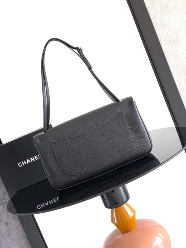 Chanel 26S Spring/Summer CF Series Large Flap Bag – Top-Grain Cowhide Women's Bag (Underarm/Shoulder/Crossbody) with Lock Closure and Flap