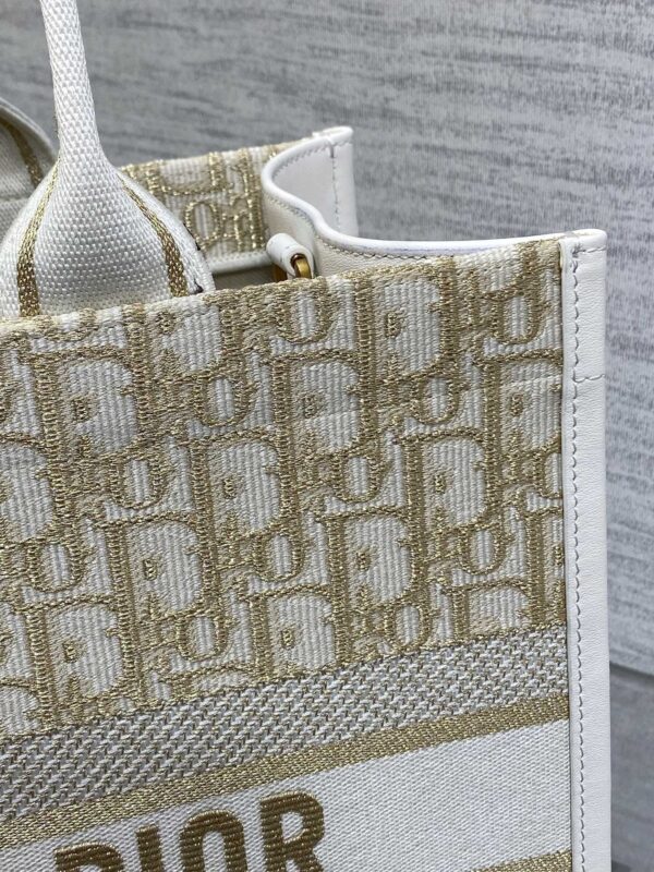 sy_no_717DCF56C975CEB8A78AF7FBDEAE9302_2 Dior Women's Handbag – New Stylish & Versatile Shoulder Bag with Gold Embroidery