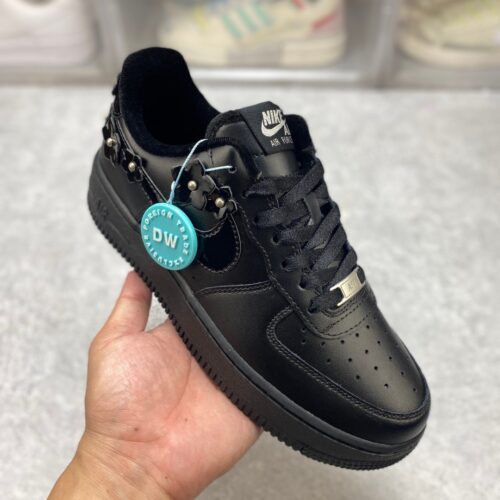Black 3D Flower Rivet Custom Low-Top Sneakers