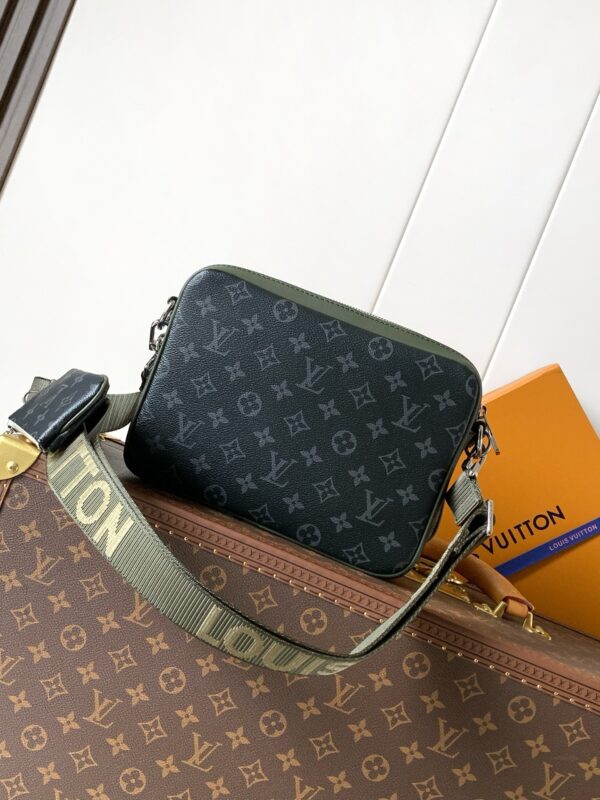 Louis Vuitton Trio Messenger Bag