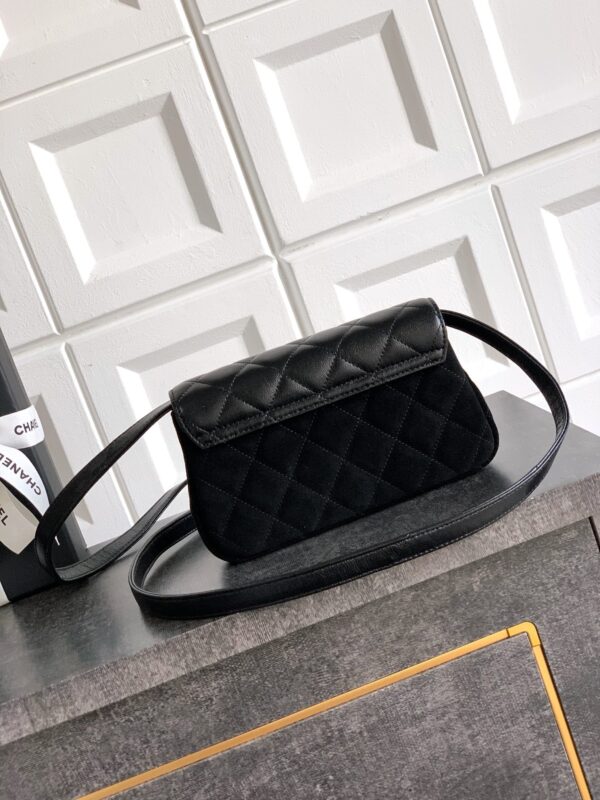 sy_no_74AE7EC65E2CC7163934169E4EEB916D_2 Vintage Suede Diamond Quilted Bag