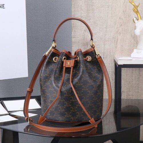sy_no_752D41A2AB91FB7D366B25EAC2D5AB02_0 CELINE Clara Triomphe Logo Print Leather Handbag