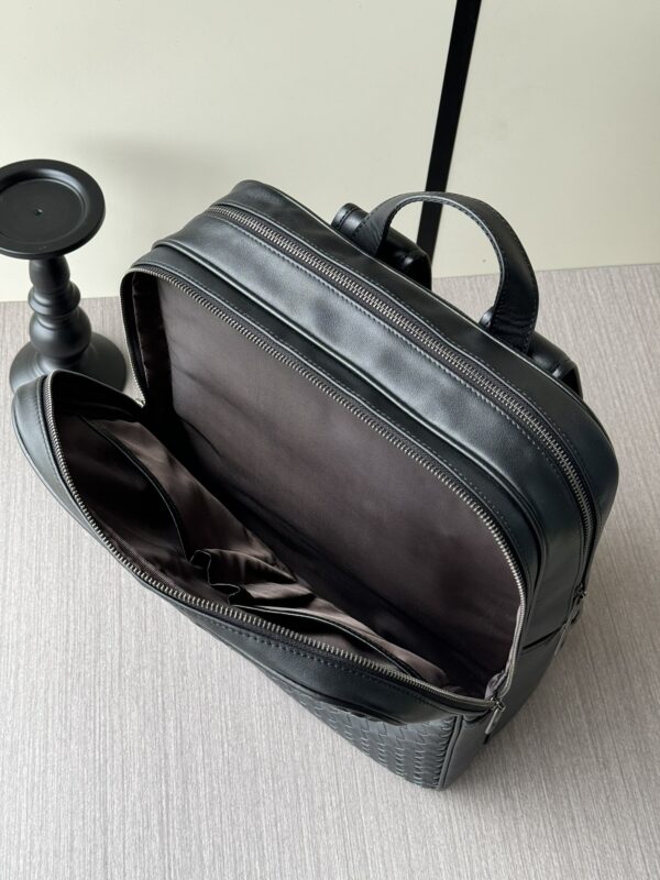 sy_no_755E2E4C1B148319397A66A4968DB845_7 Handwoven Leather Backpack – Black