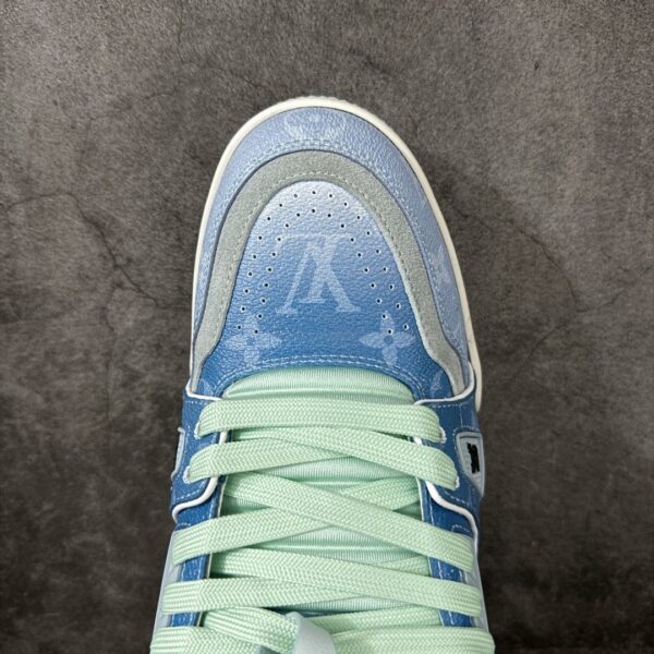sy_no_756E34D4DEF9616A9EDC8D4D6DB76A7A_4 Blue & White Gradient Denim Monogram Low-Top Sneakers