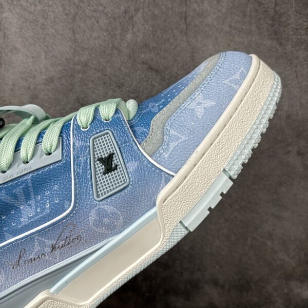 sy_no_756E34D4DEF9616A9EDC8D4D6DB76A7A_5 Blue & White Gradient Denim Monogram Low-Top Sneakers
