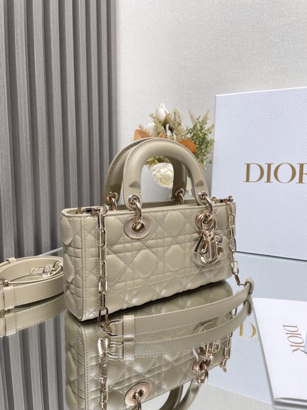 sy_no_7692199A9D1ED6076F278C308A1BFC4A_2 Dior New D-Joy Horizontal Mini Lady Dior Quilted Chain Bag (Crossbody/Shoulder)