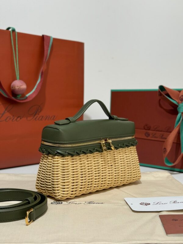 Loro Piana Extra Pocket L19 – Woven Leather Bag (Green)