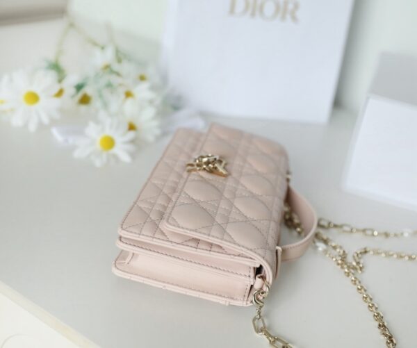 sy_no_778151294D7E3195D22E959B26FAE3B7_3 Miss Dior Mini Pearl Chain Bag – Light Pink / Nude Pink