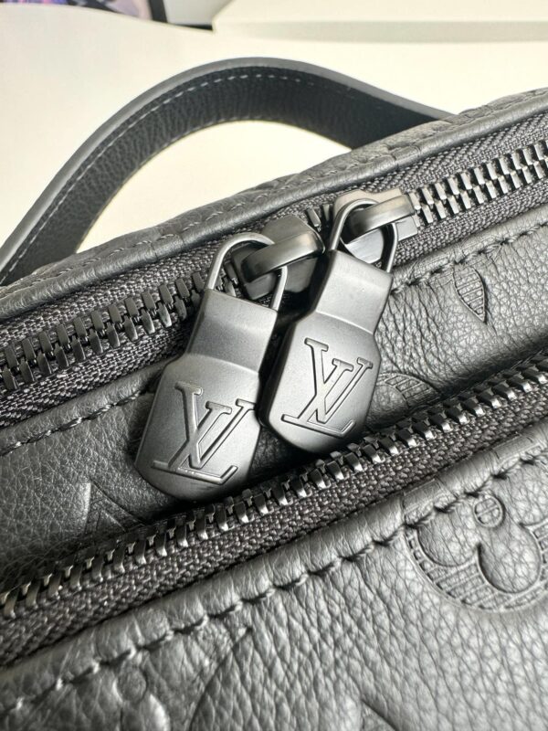sy_no_78AA24762B892F0916B807386227807D_6 Louis Vuitton Rush Belt Bag